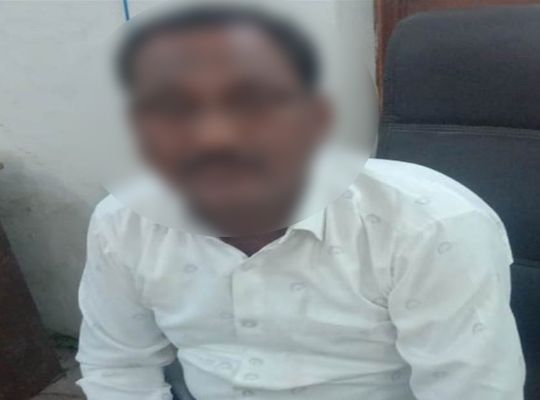 Uttarakhand Big Breaking: Kanungo caught red handed taking a bribe of ten thousand in Doiwala Tehsil! Vigilance's trap team's big action, read the whole matter in the link