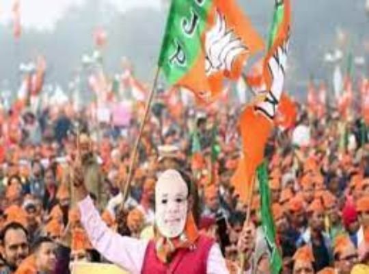Bageshwar by-election: BJP leads in election expenditure! Congress cornered BJP on many issues