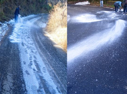 Uttarakhand: Administrative staff alerted regarding road accidents! PWD sprayed lime and salt on 60 roads of Kumaon