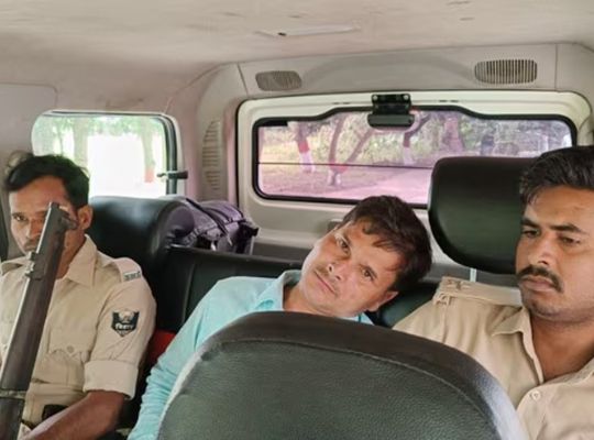  This is too much: An officer reached the minister's program after drinking alcohol! DM got the investigation done with a breath analyzer, sent him to jail after confirmation