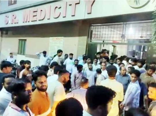 Allegation of negligence in treatment! Uproar lasted for six hours in Rudrapur's 'The Neuro Center Hospital', altercation with police! CCTV DVR and register seized