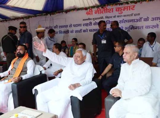 Bihar: Chief Minister Nitish Kumar's gift to Patna residents! Foundation stone laid for several schemes ranging from underground drains to four-lane roads and modernization of power cables