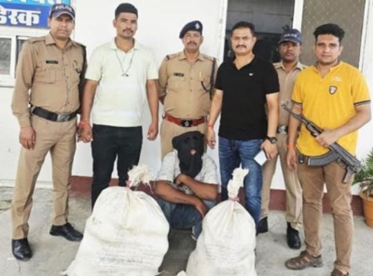 Uttarakhand: Big police action in Rudrapur! Smuggler arrested with 25 kg marijuana, had brought the goods from Odisha