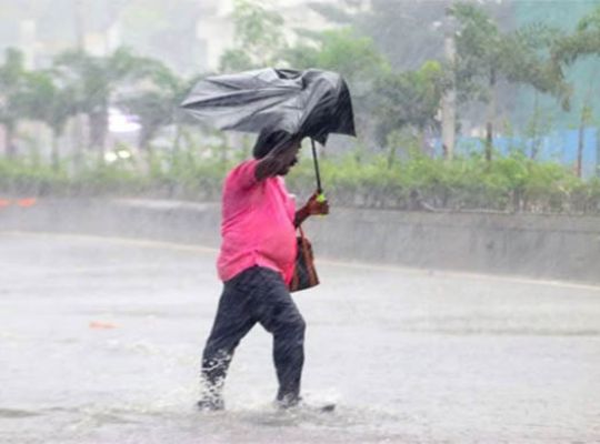 Heavy rains disrupt normal life in Bihar; roads in Patna cave in, hospitals flooded.