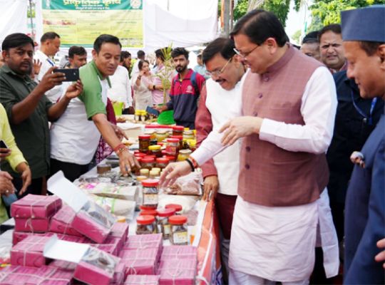 Uttarakhand: Chief Minister Dhami visited Pantnagar University, calling agricultural fairs a platform for innovation and knowledge.