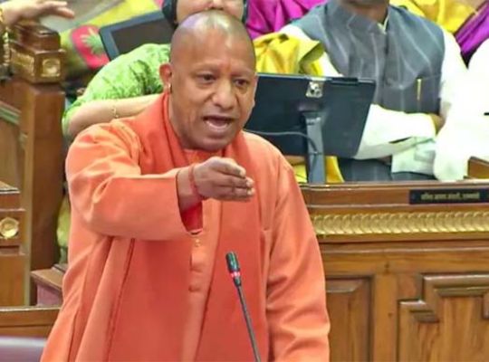 Big news: CM Yogi launches scathing attack on SP in winter session! He says, "Two examples in the country..." UP Assembly heats up