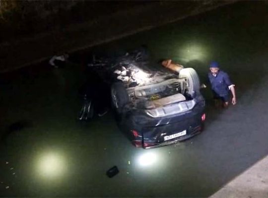 Another major accident in Uttarakhand! A speeding car plunges into the Ganges Canal, leaving two young men dead.
