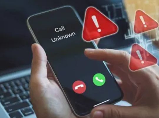 Caution: Home Ministry issues high alert for smartphone users! Call forwarding can empty your bank account; change these mobile settings immediately.