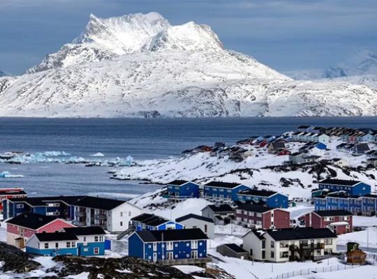 The Battle for Greenland: A golden bird hidden beneath a blanket of ice! Trump eyes it, but read the fascinating 1000-year-old story of the king's cunning marketing and naming.