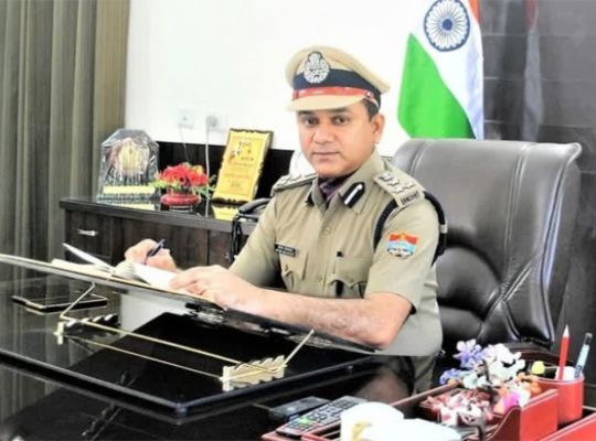 Uttarakhand: Major action taken in Home Guard uniform scam! CM Dhami orders suspension of DIG