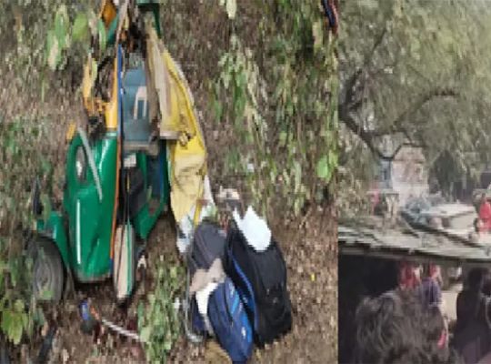 Speed ​​wreaks havoc in Agra: A speeding container crushes two auto-rickshaws carrying devotees returning from the Jagannath Yatra! Five people die tragically.