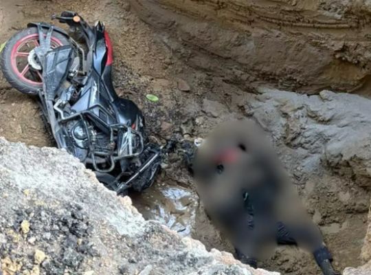 Big news: Young man dies after falling into an open pit! Government under fire; fatal negligence in Delhi after Noida