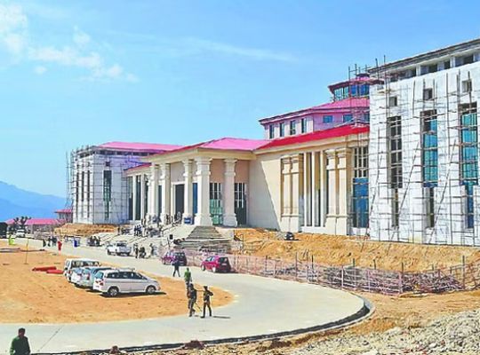 A major update on the Uttarakhand budget session: The Bhararisain Assembly will resonate from March 9th to 13th! Preparations are in full swing in Gairsain.