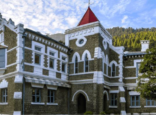 Uttarakhand High Court's strict comment: Criminal charges against the head priest of Maa Chandi Devi Temple threaten the dignity of religious institutions; orders surprise inspection