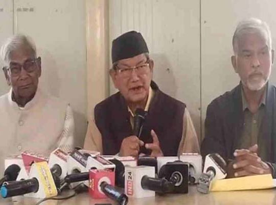 Harish Rawat attacks the government on the issue of slums and forest land, announces a protest at Gandhi Park on February 25.