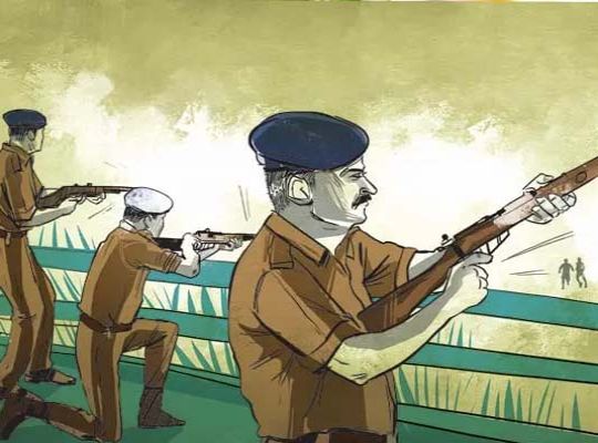 Bike robbery case: Police fired upon while trying to apprehend the accused; one crook caught, three absconding