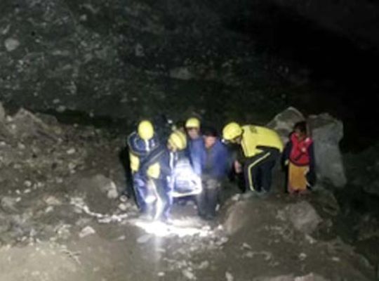 Uttarakhand: Tragic accident in Sahastradhara! Man dies after falling into a deep ravine; SDRF launches rescue operation