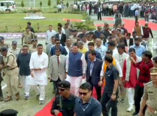 Uttarakhand: The "Spectrum" program kicks off in a grand manner in Bhimtal! Chief Minister Dhami inspires students and makes significant remarks about SIDCUL.