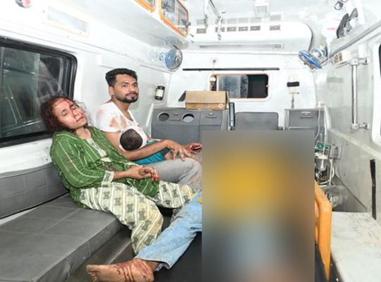 A memorable holiday turned into the greatest tragedy of their lives in an instant! The brakes of a Tempo Traveller carrying 29 passengers failed while returning from Nainital; two mothers lost their lives.