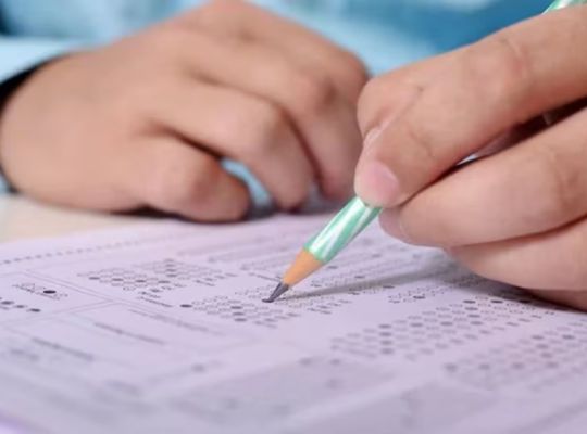 Big News: NTA faces embarrassment just before the NEET-UG re-exam! A Nagpur student was allotted a center in Abu Dhabi instead of India, sparking a massive uproar on social media.
