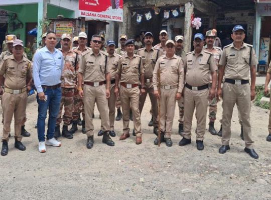 Karnaprayag Nihang Dispute: High alert in Chamoli; paramilitary forces deployed in border areas following a call for a 'march' today, with officials taking charge of the situation.