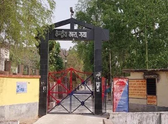Major action by the Home Department: Sudarshan Prasad Singh suspended for blatantly flouting jail rules; attached to Muzaffarpur.