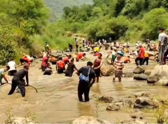 Maun Mela Becomes Uttarakhand's Cultural Heritage! Massive Crowds Gather at Aglar River for Unique Traditional Fishing Ritual.
