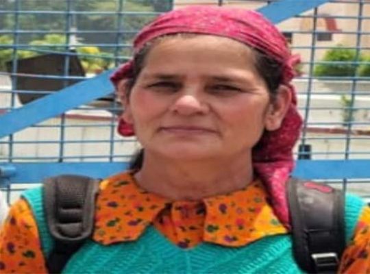 Uttarakhand: Woman working in a field in Uttarkashi bitten by a venomous snake; dies on the way to the hospital.