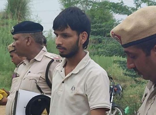Husband became the biggest obstacle in a love affair, so a chilling plot was hatched: Wife, along with her lover and his accomplices, put him to death.