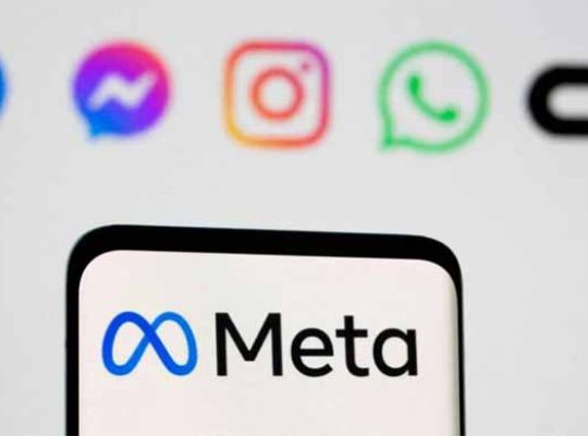 Government takes a firm stance on children's online safety: Notice issued to Meta regarding objectionable advertisements on Instagram; instructions given to immediately remove CSEAM content.
