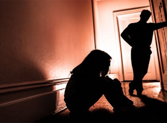 Sensational revelations in the Rajasthan Sri Ganganagar case: Photos of an innocent victim were circulated to customers via social media; the National Commission for Women has sought a report.