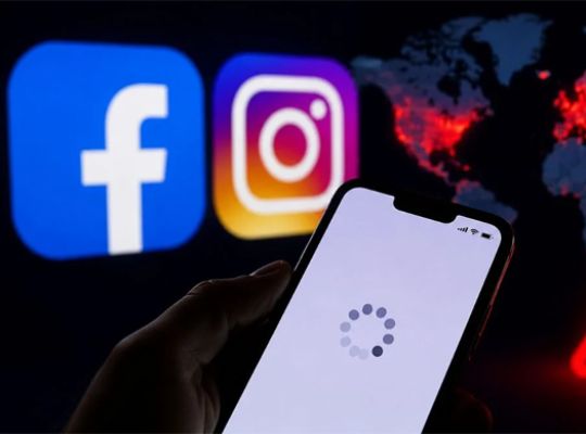 Facebook and Instagram services were down for hours globally! Issues ranged from logging in to accessing the News Feed; the platforms were gradually restored after 3 PM.