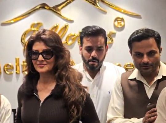 Uttarakhand: Bollywood actress Sangeeta Bijlani, who arrived in Mussoorie, heaped praise on the mountains and greenery! She gave an enigmatic response regarding a comeback to films.