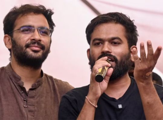 Education Minister's resignation: Celebrations erupt from Jantar Mantar to the opposition camp! Wangchuk calls for concrete reforms in the examination system; buzz grows regarding a cabinet reshuffle in the capital.