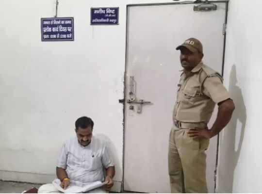 Political battle over SIR intensifies in Rudrapur! Former MLA Thukral questions the administration and threatens an indefinite hunger strike.