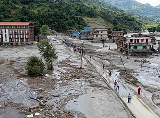 Nepal Floods: 626 dead and thousands missing! Now, a natural lake raises concerns! China issues warning&mdash;the lake formed on the Lende River could burst at any moment.