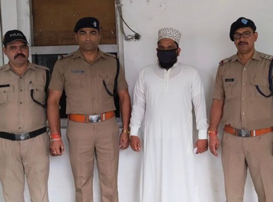  Uttarakhand: Controversy escalates over remarks regarding madrasas! Police arrest Mufti Mujeeb; he had allegedly delivered an inflammatory speech during the Barawafat procession.