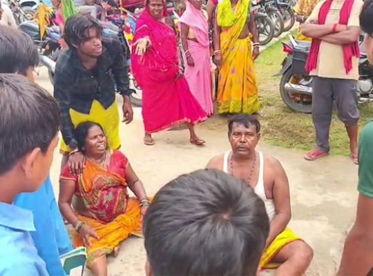 Major tragedy in Bhagalpur, Bihar: Six children drowned while bathing in a pond during the Karma-Dharma festival; families devastated by the tragedy.