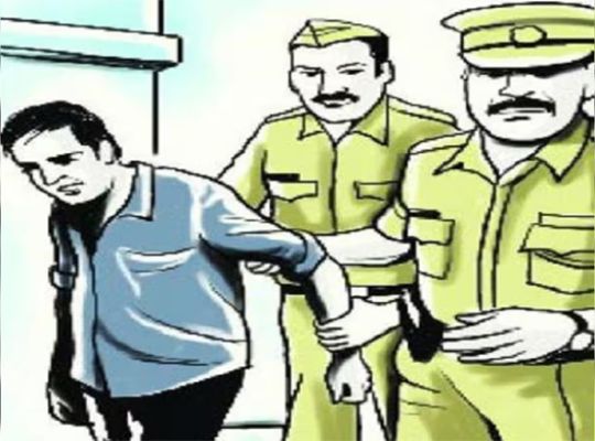 Uttarakhand: Major police action in the Kichha 'slap incident'! Dheeraj Singh, a close associate of the former MLA, arrested following a dispute outside the strong room.