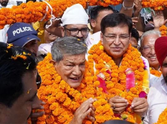 Uttarakhand: Harish Rawat hits the campaign trail despite Shailaja's request to hold off! Says the public wants change; a photograph sparks speculation.