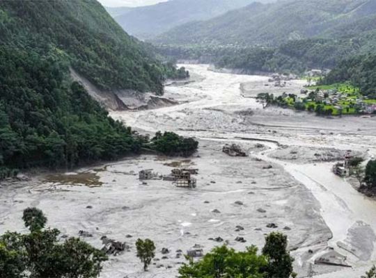 Flood havoc in Nepal: Budhi Gandaki River suddenly surges in Gorkha! Several houses washed away; fears that a landslide may have breached a temporary dam.