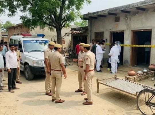  Tragic incident: Suspicious deaths of five members of the same family in Greater Noida! The couple and their three children had eaten noodles at night.