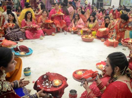 Uttarakhand: A holiday has been declared for women across all government, non-government, and educational institutions in the state tomorrow for Karwa Chauth! Markets are bustling with activity.