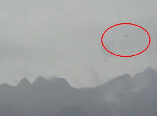 Uttarakhand: Aircraft returning from Badrinath Dham goes missing! Search underway amidst heavy rain; six people were on board.